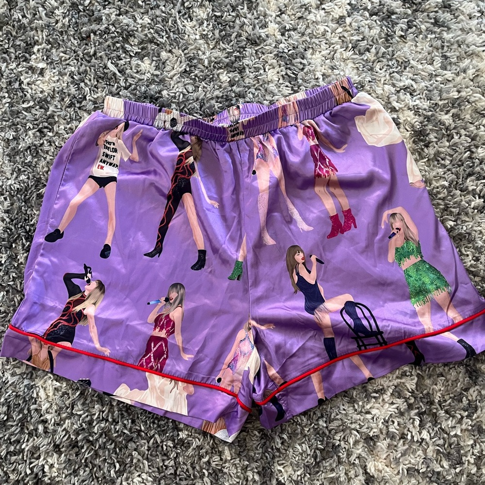 Women’s Taylor Swift Lounge Sleep Shorts size M